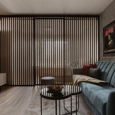 Glow Apartments, Slaska 12 דירה