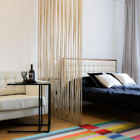 Glow Apartments, Slaska 12 דירה *